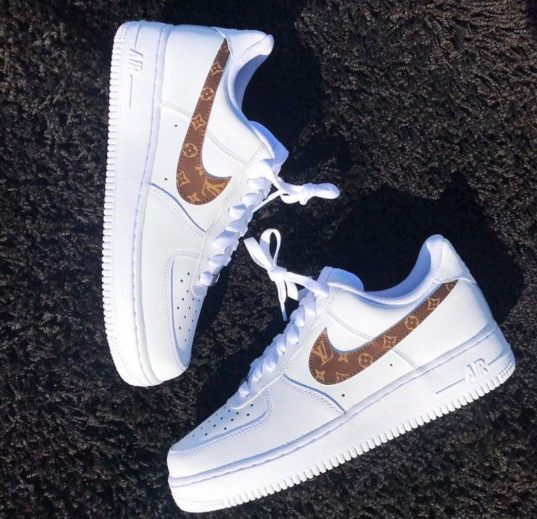 Air Force 1 Low x LV - White