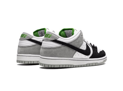 Nike Dunk Low - Chlorophyl