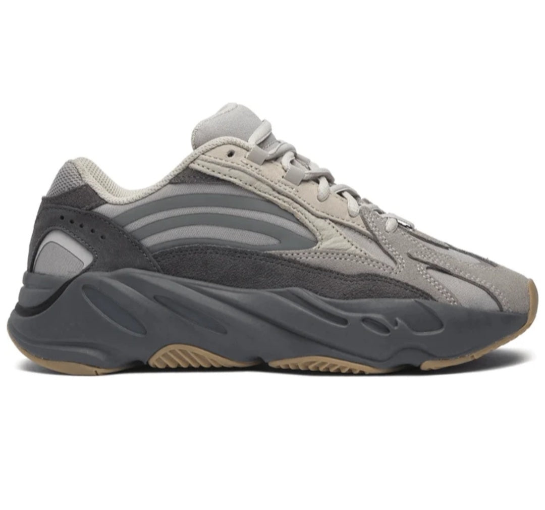 Yeezy Boost 700 - V2 Tephra