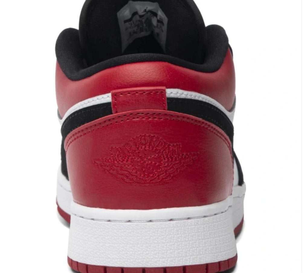 Air Jordan 1 Retro Low - Black toe