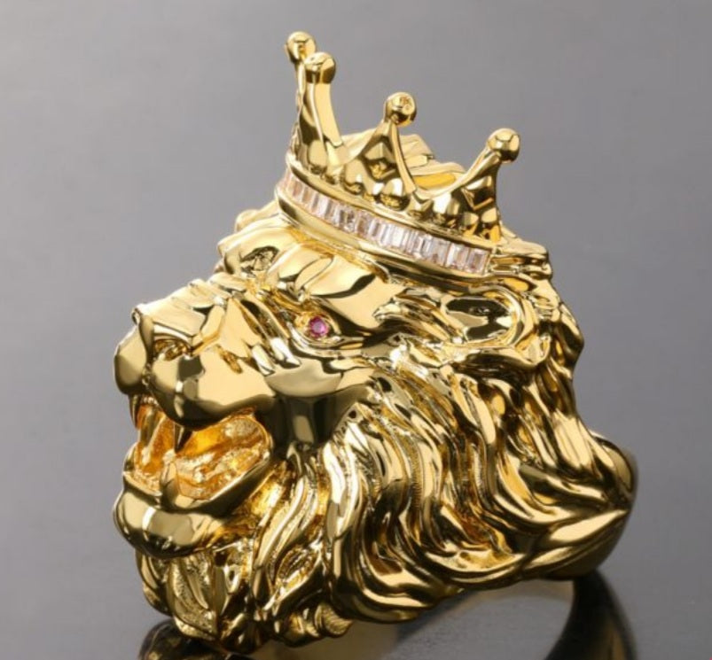 Crowned Lion Ring - Gold