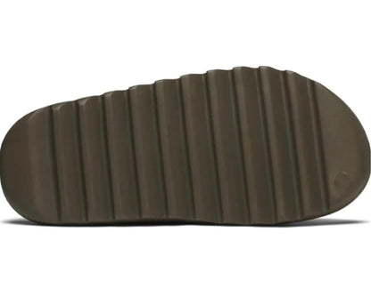 Yeezy Slides - Earth Brown