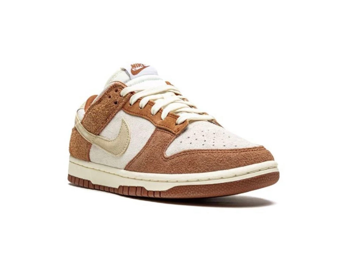 Nike SB Dunk Low - Medium Curry